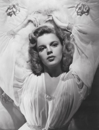 No Merchandising.  Editorial Use Only.  No Book Cover Usage.  Mandatory Credit: Photo by Clarence Sinclair Bull / MGM / Kobal / REX / Shutterstock (5871009d) Judy Garland Judy Garland - 1944 MGM Portrait
