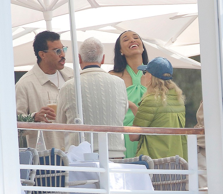 Lionel Richie & Girlfriend Lisa Parigi At Sofia’s Wedding: Photos ...