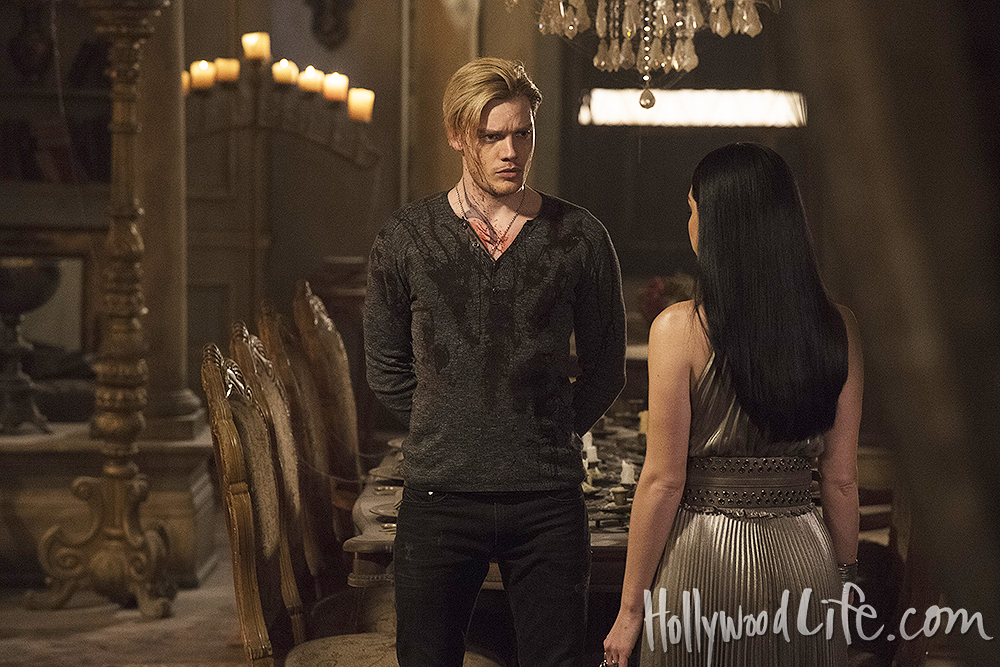 SHADOWHUNTERS - "Familia Ante Omnia" (Freeform/Ben Mark Holzberg)
DOMINIC SHERWOOD