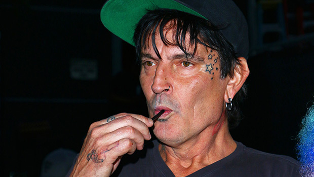 Who Is Tommy Lee 5 Facts About Pamela Anderson S Ex Hollywood Life