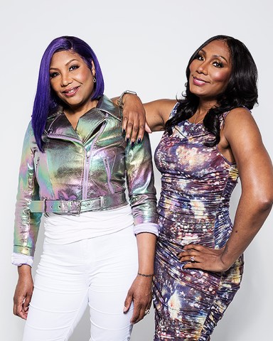 The Braxton Sisters stop by to promote their upcoming reality show.