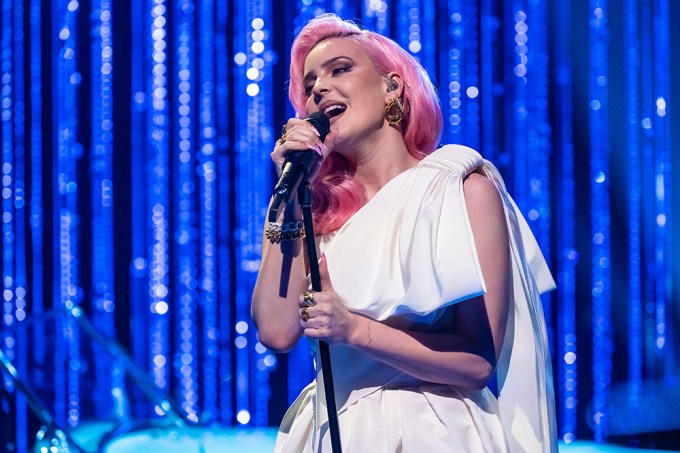 Anne-Marie On ‘The Jonathan Ross Show’