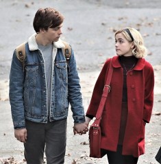 Vancouver, CANADA  - *EXCLUSIVE*  - First look on the set of 'Sabrina the Teenage Witch' played by Kiernan Shipka from 'Mad Men' and her on-screen love interest played by Ross Lynch. The two strolled hand-in-hand on the set in Vancouver.

Pictured: Kiernan Shipka, Ross Lynch

BACKGRID USA 4 APRIL 2018 

BYLINE MUST READ: JKING / BACKGRID

USA: +1 310 798 9111 / usasales@backgrid.com

UK: +44 208 344 2007 / uksales@backgrid.com

*UK Clients - Pictures Containing Children
Please Pixelate Face Prior To Publication*