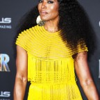 Stars-Over-40-With-Buff-Arms-&-Abs-angela-bassett