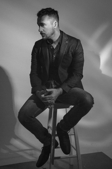 Barry Sloane Exclusive Portraits — Photos Of The ‘SIX’ Star – Hollywood ...