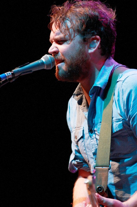 Frightened Rabbit – Pics Of Scott Hutchinson’s Indie Band – Hollywood Life