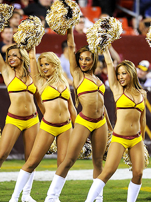 3,105 Washington Redskin Cheerleader Stock Photos, High-Res Pictures, and  Images - Getty Images