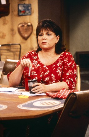 ROSEANNE, Roseanne Barr, 'Let Them Eat Junk', season 8, ep. 2, 9/26/1995, (1988-2018). © ABC / Courtesy Everett Collection