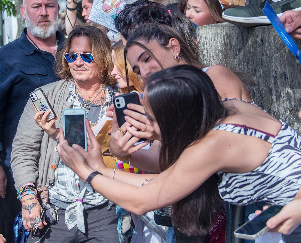 Johnny Depp meeting his fans in front of Offenbach Town Hall, Hesse, Germany - 06 Jul 2022