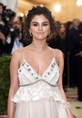 Selena Gomez attends The Metropolitan Museum of Art's Costume Institute benefit gala celebrating the opening of the Heavenly Bodies: Fashion and the Catholic Imagination exhibition, in New York
2018 MET Museum Costume Institute Benefit Gala, New York, USA - 07 May 2018