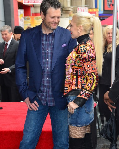 Gwen Stefani & Blake Shelton
Adam Levine Star Ceremony Los Angeles 10 Feb 2017