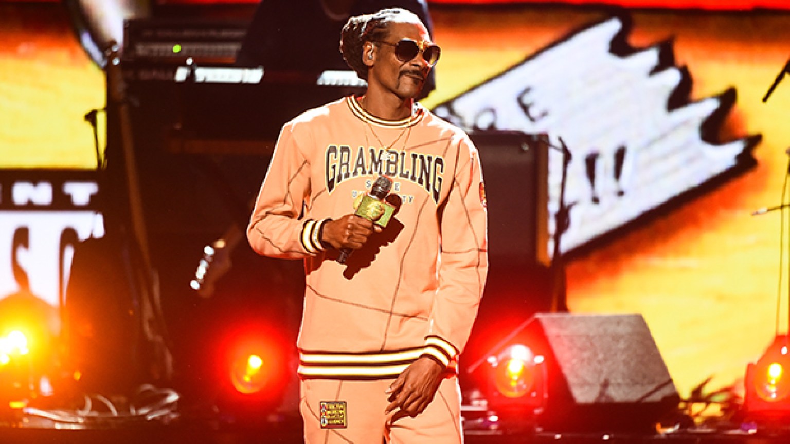 Snoop Dogg’s BET Awards Performance Video — Watch HIs Medley Of Hits