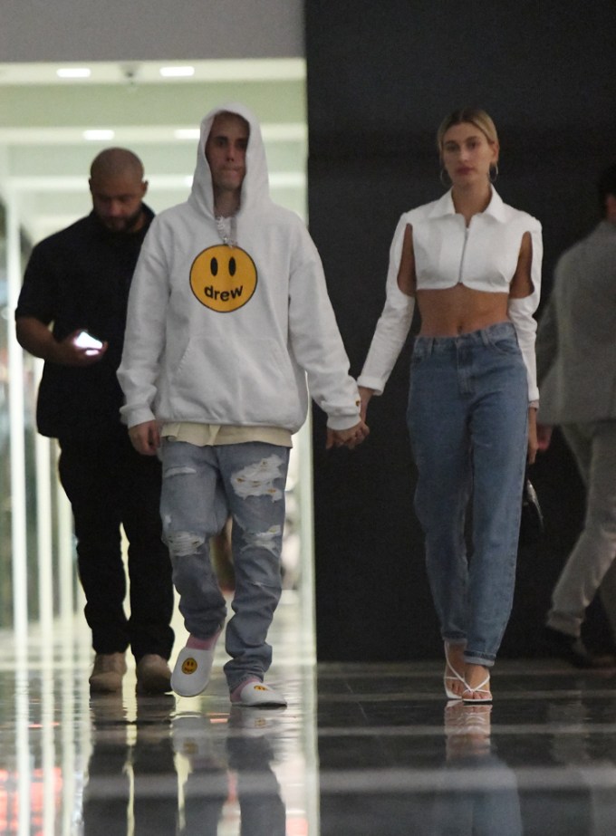 Justin & Hailey Leave A Dinner Date
