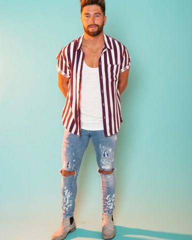 Chris Lane visits HL to promote his new album, "Laps Around The Sun."