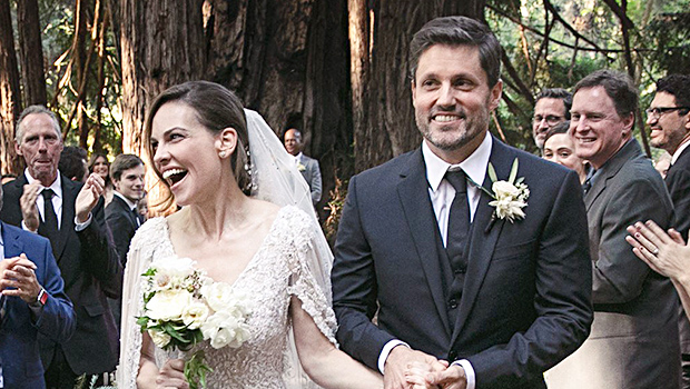 hilary swank wedding