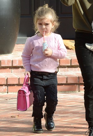 Penelope Disick
Kourtney Kardashian out and about in Los Angeles, America - 21 Jan 2016
Kourtney Kardashian's daughter Penelope carries a mini Birkin bag while enjoying a piggyback ride on family outing for music classes in Beverly Hills