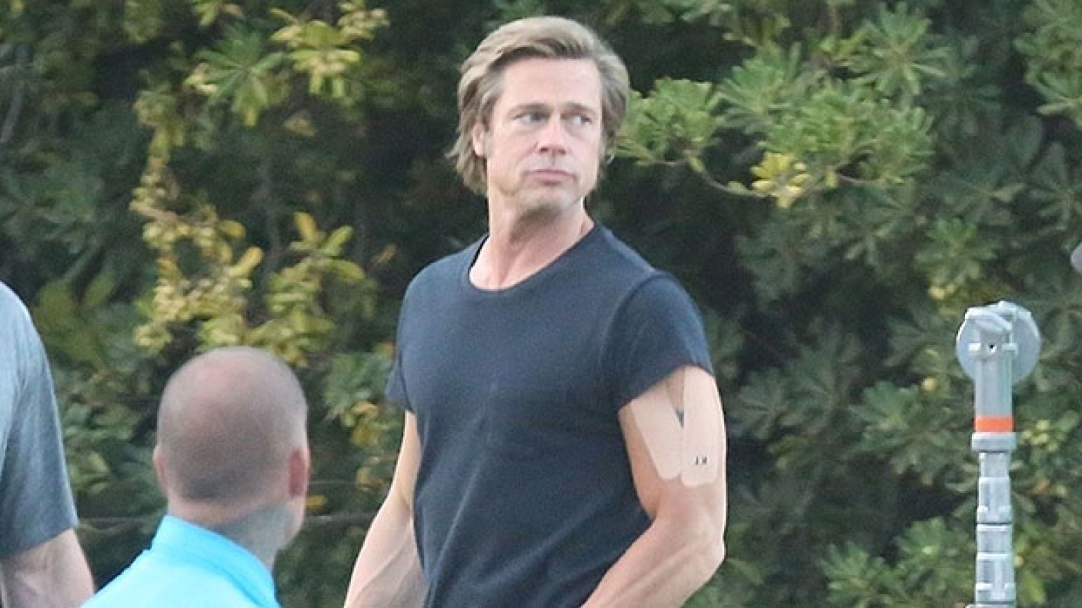 Brad Pitt’s Huge Muscles On Set — See Sexy Pic Hollywood Life