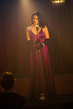 Riverdale -- "Chapter Forty-Four: No Exit" -- Image Number: RVD309a_0225.jpg -- Pictured: Camila Mendes as Veronica -- Photo: Shane Harvey/The CW -- ÃÂ© 2018 The CW Network, LLC. All Rights Reserved.