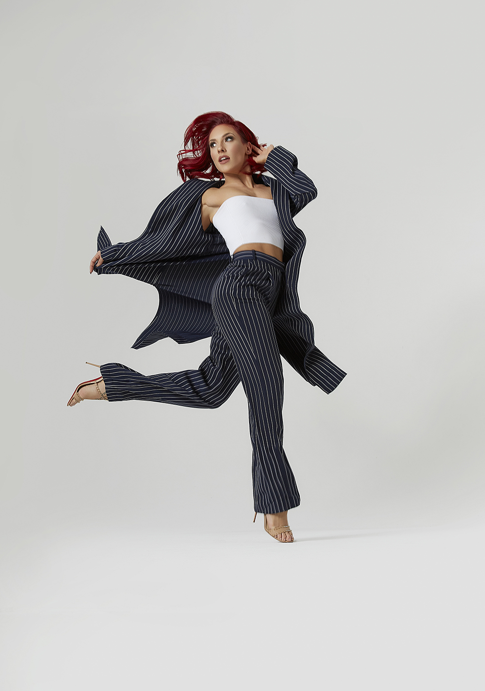 sharna burgess 02