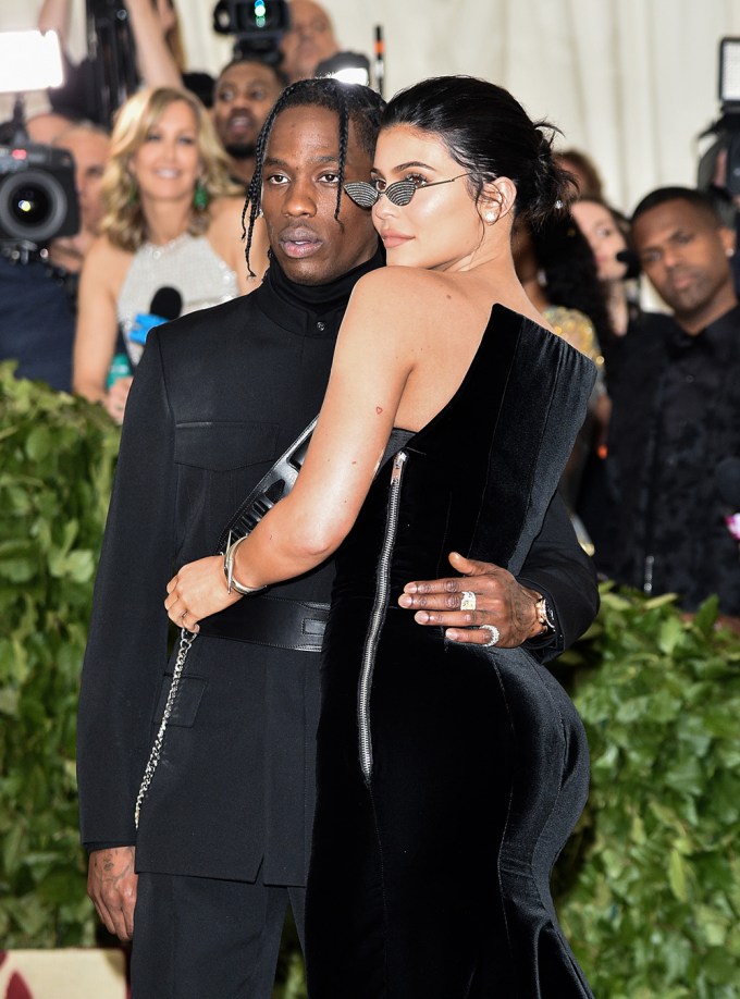Kylie Jenner Wearing Black – See Pics Of Her Darkest Outfits ...