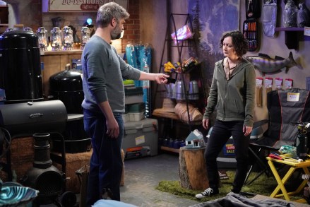 THE CONNERS - “Two Proposals, a Homecoming and a Bear” – Big changes are coming for the Conners, with not one but TWO proposals. Plus, Jackie uses her “JEOPARDY!” infamy to her advantage on the season finale of “The Conners,” airing WEDNESDAY, MAY 19 (9:00-9:31 p.m. EDT), on ABC. (ABC/Eric McCandless)JAY R. FERGUSON, SARA GILBERT