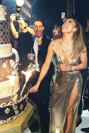 Miami, FL  - Jennifer Lopez pictured at the Jennifer Lopez 50th Birthday Celebration at the Gloria Estefan Estate on Star Island in Miami.Pictured: Jennifer LopezBACKGRID USA 25 JULY 2019 BYLINE MUST READ: MediaPunch / BACKGRIDUSA: +1 310 798 9111 / usasales@backgrid.comUK: +44 208 344 2007 / uksales@backgrid.com*UK Clients - Pictures Containing ChildrenPlease Pixelate Face Prior To Publication*
