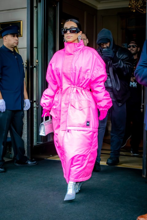 Kim Kardashian’s Pink Outfits: See Pics – Hollywood Life