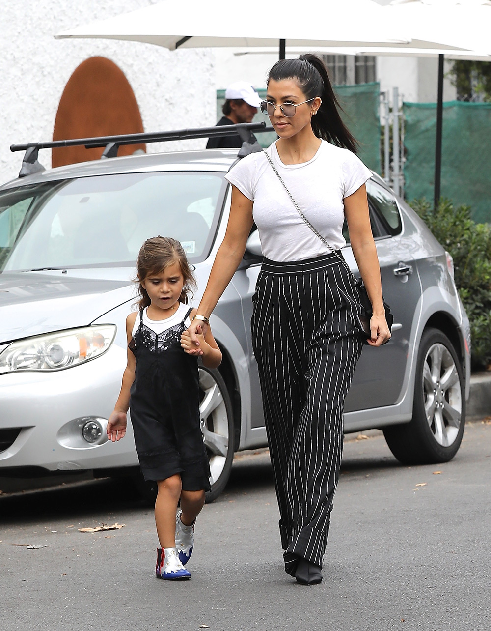 kourt-kardashian-penelope-disick-twinning-11