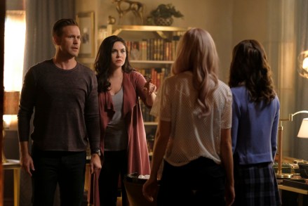 Legacies -- "Mombie Dearest" -- Image Number: LGC106a_0324bc.jpg -- Pictured (L-R): Matthew Davis as Alaric, Jodi Lyn O'Keefe as Jo Laughlin, Jenny Boyd as Lizzie, and Kaylee Bryant as Josie -- Photo: Mark Hill/The CW -- ÃÂ© 2018 The CW Network, LLC. All rights reserved.