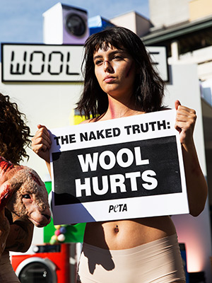 PETA Protests: Pics From Their Rallies & Demonstrations – Hollywood Life
