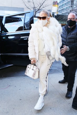 New York, NY - Jennifer Lopez gets dropped off curbside as she heads to the studio for her New Year's Eve performance rehearsal.Pictured: Jennifer LopezBACKGRID USA 29 DECEMBER 2020 BYLINE MUST READ: T.JACKSON / BACKGRIDUSA: +1 310 798 9111 / usasales@backgrid.comUK: +44 208 344 2007 / uksales@backgrid.com*UK Clients - Pictures Containing ChildrenPlease Pixelate Face Prior To Publication*