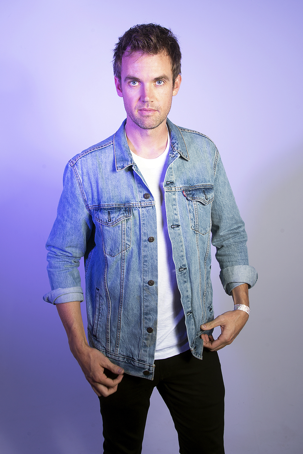 Tyler Hilton stops by HollywoodLife's New York City studios.