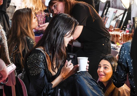 Victoria’s Secret: Backstage At VS Fashion Show – Models Getting Ready ...
