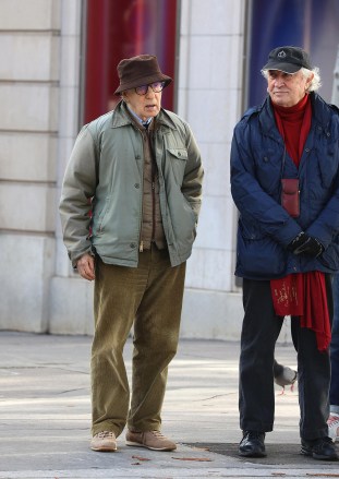 EXCLUSIVE: Woody Allen filming in Paris on the Film WASP22 with actor Niels Schneider in Paris October 22th 2022. 22 Oct 2022 Pictured: Woody Allen. Photo credit: KCS Presse / MEGA TheMegaAgency.com +1 888 505 6342 (Mega Agency TagID: MEGA910334_012.jpg) [Photo via Mega Agency]