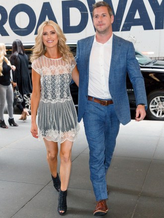 Christina El Musa և Ant Ansted Everyone smiles when they go out in New York.  Photo: Christina El Moussa և Ant AntstedLink: SPL5006792 270618 NON-EXCLUSIVE Photo: Jackson Lee / SplashNews.comSplash News and Pictures Los Angeles.  -619-2666London: 0207 644 7656 Milan: 02 4399 8577photodesk@splashnews.com World Rights