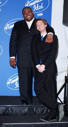 Photo by: Lee RothSTAR MAX, Inc.  - copyright 2003ALL RIGHTS RESERVEDPhone/Fax (212) 995-11965/21/03Ruben Studdard and Clay Aiken at the finale of American Idol 2.(Hollywood, CA) Newscom/(Mega Agency TagID: starmax048043.jpg) [Photo via Mega Agency]