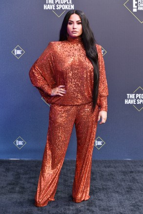 Demi Lovato wearing Naeem Khan at the 46th Annual People's Choice Awards, Arrivals, Los Angeles, California, USA - 15 November 2020