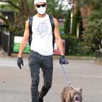 Justin Theroux Walks His Dog Kuma On A Hot Summer Day