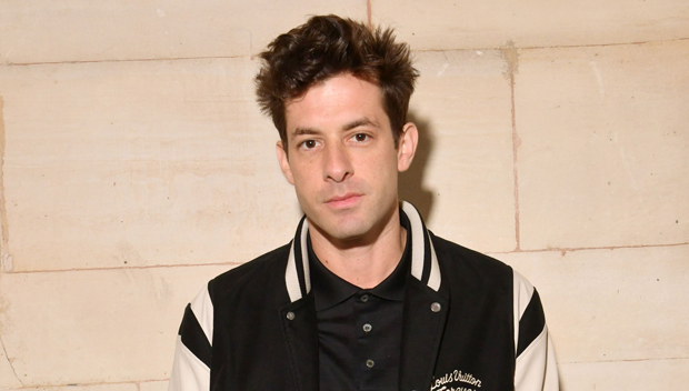 Who Is Mark Ronson? Facts About The Musician & DJ – Hollywood Life