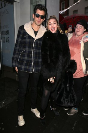 Mark Ronson and Miley Cyrus leaving Capital Radio
Miley Cyrus and Mark Ronson out and about, London, UK - 07 Dec 2018