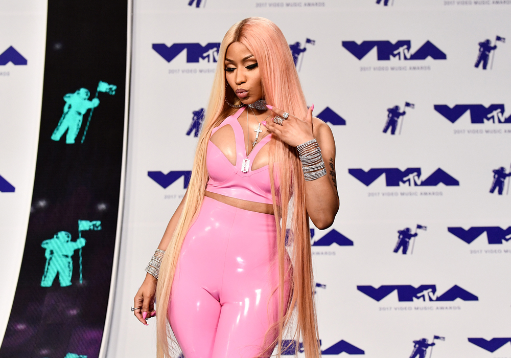 Nicki Minaj's Hottest Looks Of All-Time: Photos – Hollywood Life