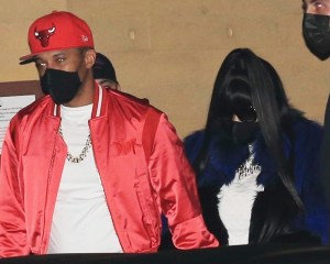 Malibu, CA  - 'Queen' of rap, Nicki Minaj is seen keeping a low profile as she and her husband Kenneth Petty step out for a late-night dinner date at Nobu in Malibu.Pictured: Nicki Minaj, Kenneth PettyBACKGRID USA 8 APRIL 2021BYLINE MUST READ: ShotbyNYP / BACKGRIDUSA: +1 310 798 9111 / usasales@backgrid.comUK: +44 208 344 2007 / uksales@backgrid.com*UK Clients - Pictures Containing Children
Please Pixelate Face Prior To Publication*