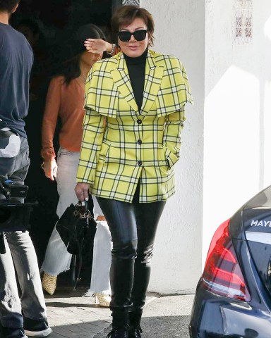 Sherman Oaks, CA - Khloe Kardashian channels "The Matrix" while out to lunch with family. Khloe opts for a long black trench coat while filming her lunch for "Keeping Up With The Kardashians." Khloe met up with mom Kris Jenner, Kourtney Kardashian, Kim Kardashian, and Scott Disick for the meal.Pictured: Kris JennerBACKGRID USA 30 NOVEMBER 2018 USA: +1 310 798 9111 / usasales@backgrid.comUK: +44 208 344 2007 / uksales@backgrid.com*UK Clients - Pictures Containing ChildrenPlease Pixelate Face Prior To Publication*
