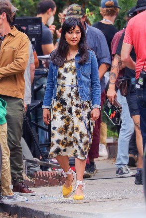 Constance Wu is spotted in a floral dress on the set of "Lyle Lyle Crocodile" on New York's Upper West Side. The "Fresh Off The Boat" star is playing Mrs. Primm alongside Winslow Fegley, who plays her son in this musical version of the classic children's book. Also on set is an actor who clearly is playing the role of Mr. Grumps, who holds what appears to be Loretta the Cat from the timeless classic picture book.Pictured: Constance WuRef: SPL5258769 210921 NON-EXCLUSIVEPicture by: Felipe Ramales / SplashNews.comSplash News and PicturesUSA: +1 310-525-5808London: +44 (0)20 8126 1009Berlin: +49 175 3764 166photodesk@splashnews.comWorld Rights