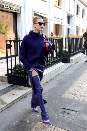 Hailey Baldwin Bieber makes some shopping at Bottega Veneta during Paris Fashion Week. 26 Feb 2020 Pictured: Hailey Baldwin Bieber. Photo credit: KCS Presse / MEGA TheMegaAgency.com +1 888 505 6342 (Mega Agency TagID: MEGA618847_010.jpg) [Photo via Mega Agency]