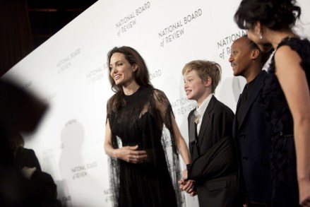 Angelina Jolie with Shiloh Jolie-Pitt, Zahara Jolie-Pitt and Loung Ung
The National Board of Review Awards Gala, Arrivals, New York, USA - 09 Jan 2018