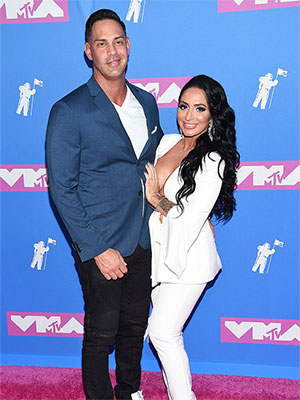 ‘Jersey Shore’ Relationships: PDA Photos Of All The Couples – Hollywood ...