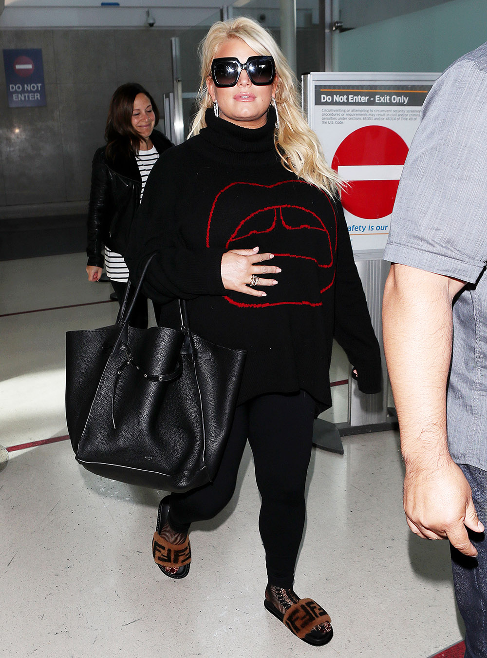 Jessica Simpson at LAX International Airport, Los Angeles, USA - 12 Oct 2018