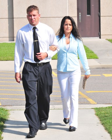 Jenelle Evans heads to court in Wilmington, NC with boyfriend Nathan GriffithPictured: Jenelle Evans,Nathan Griffith,Jenelle EvansNathan GriffithRef: SPL575912 250713 NON-EXCLUSIVEPicture by: SplashNews.comSplash News and PicturesLos Angeles: 310-821-2666New York: 212-619-2666London: 0207 644 7656Milan: 02 4399 8577photodesk@splashnews.comWorld Rights