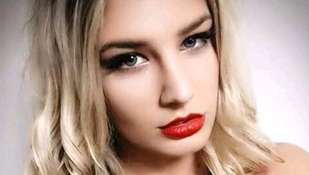 WeSupportToni: WWE wrestler Toni Storm backed after private photos leaked -  Independent.ie